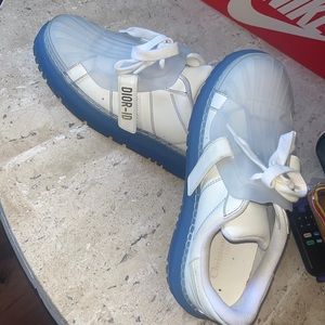 Authentic Dior-ID in good condition wear 2/3 times